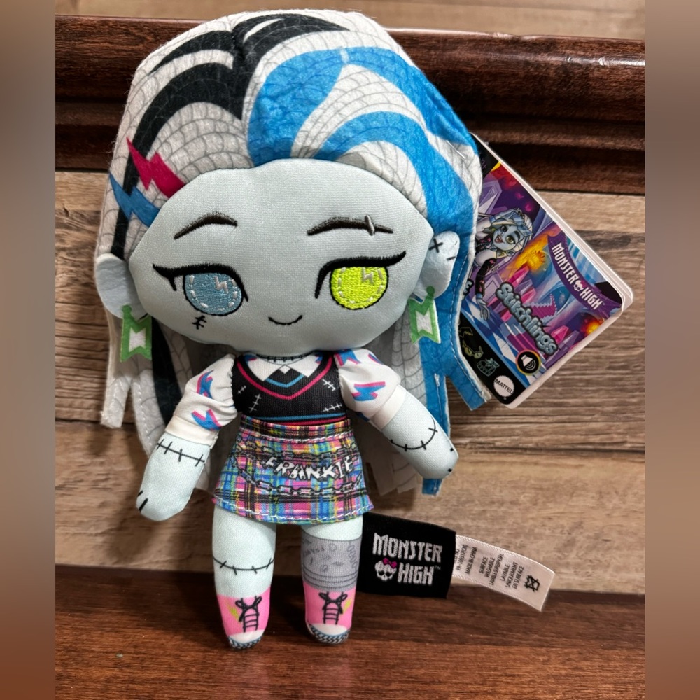 Monster High Stitchlings Frankie Stein   7” Talking Plush - NEW